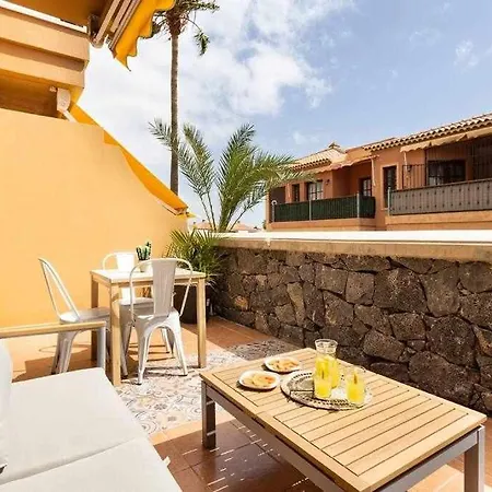 Sunnyland Costa Silencio Parking