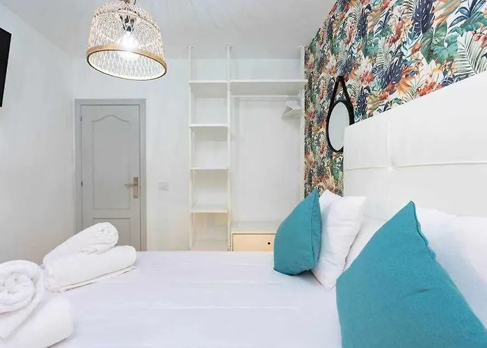 Sunnyland Costa Silencio Parking *