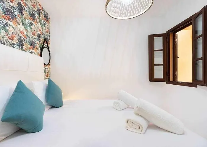 Sunnyland Costa Silencio Parking