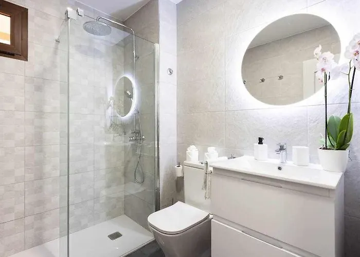 Sunnyland Costa Silencio Parking *