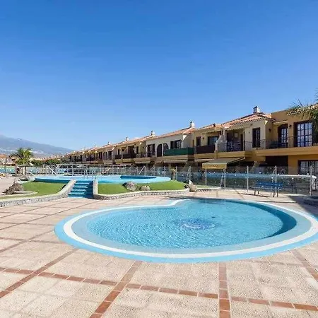 Sunnyland Costa Silencio Parking * Arona (Tenerife)