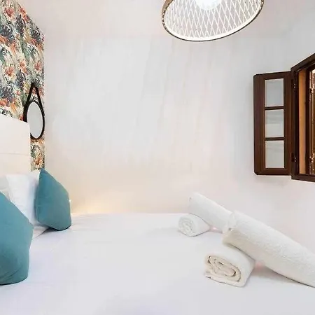 Sunnyland Costa Silencio Parking